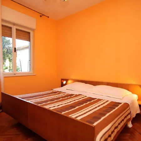 7125b * Ουμάγκ